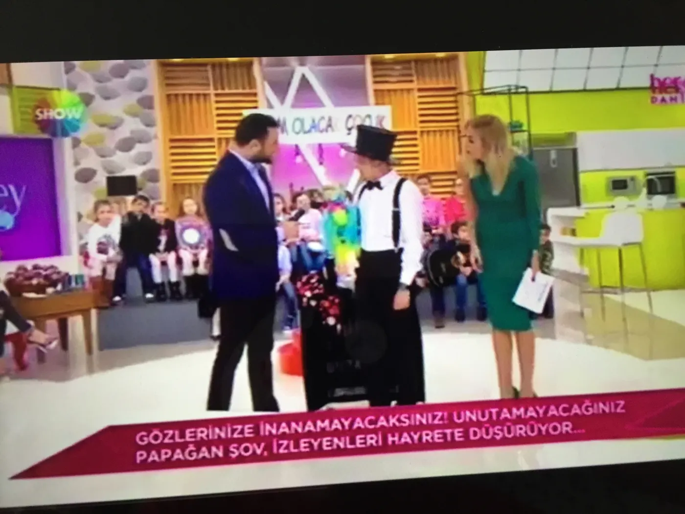 Televizyonda Coco ile sihir gösterisi